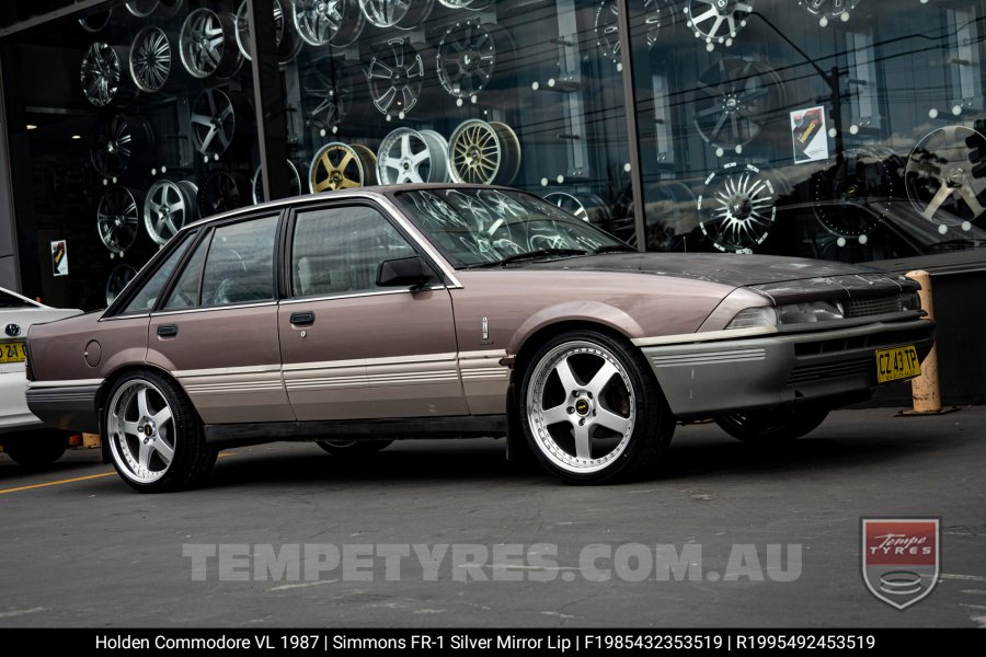 19x8.5 19x9.5 Simmons FR-1 Silver on Holden Commodore VL