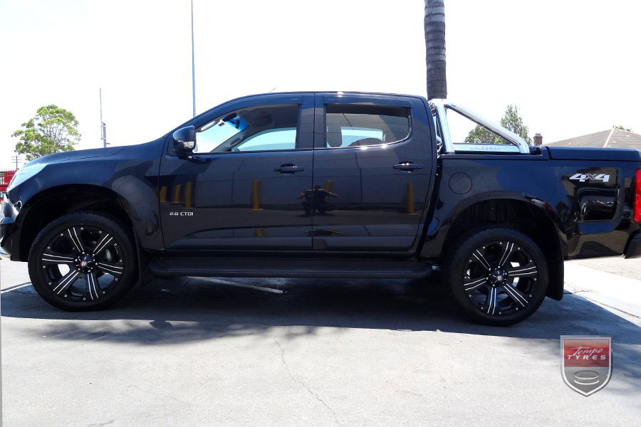 22x9.5 Ballistic Outlaw on HOLDEN COLORADO