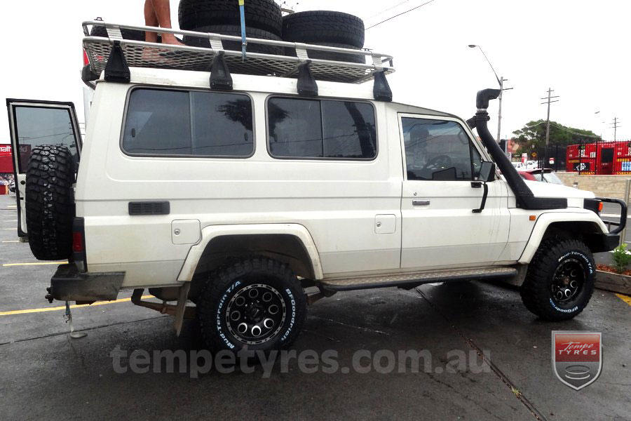 16x8.0 Ballistic Bullet on TOYOTA LANDCRUISER