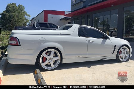 22x8.5 22x9.5 Simmons FR-1 White on HOLDEN Commodore Maloo