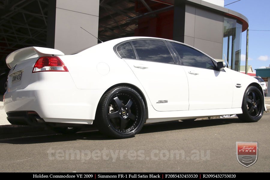 20x8.5 20x9.5 Simmons FR-1 Satin Black on HOLDEN COMMODORE VE