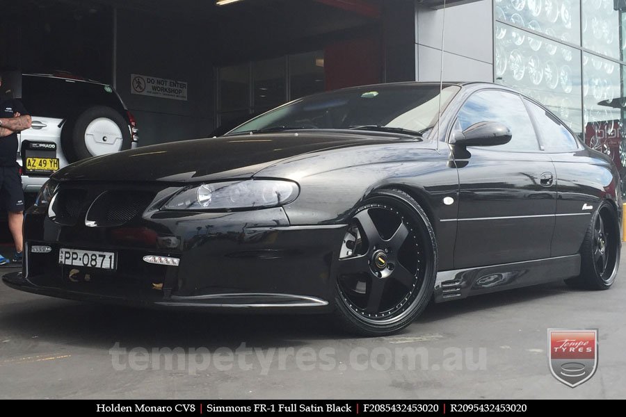 20x8.5 20x9.5 Simmons FR-1 Satin Black on HOLDEN MONARO 