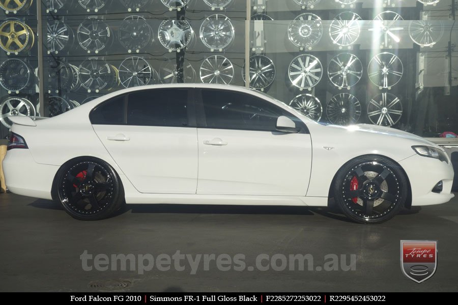 22x8.5 22x9.5 Simmons FR-1 Full Gloss Black on FORD FALCON