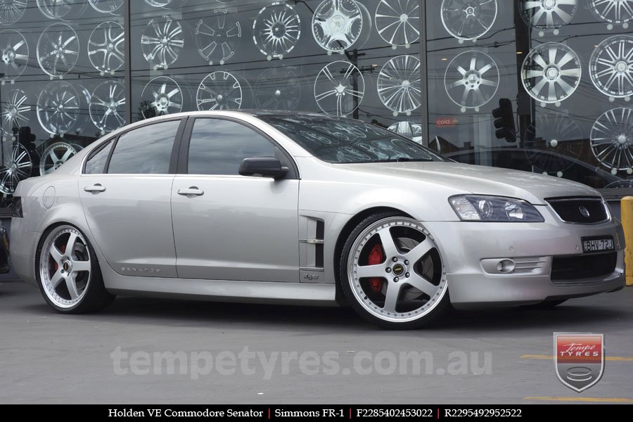 22x8.5 22x9.5 Simmons FR-1 Silver on HOLDEN COMMODORE VE