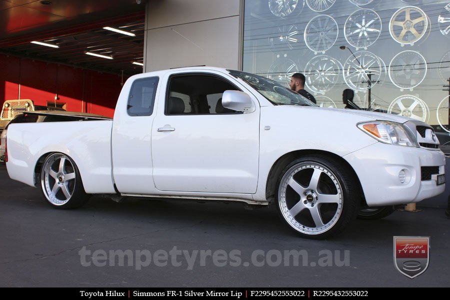 22x8.5 22x9.5 Simmons FR-1 Silver on TOYOTA HILUX