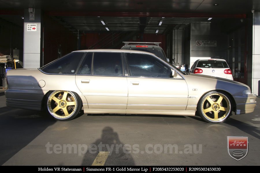 20x8.5 20x9.5 Simmons FR-1 Gold on HOLDEN STATESMAN