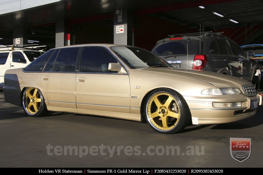 20x8.5 20x9.5 Simmons FR-1 Gold on HOLDEN STATESMAN