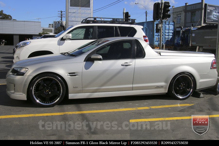 20x8.5 20x9.5 Simmons FR-1 Gloss Black on HOLDEN COMMODORE VE