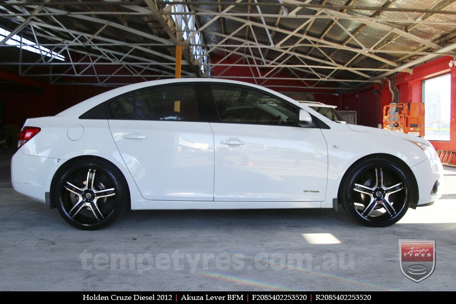 20x8.5 Akuza Lever BFM on HOLDEN CRUZE
