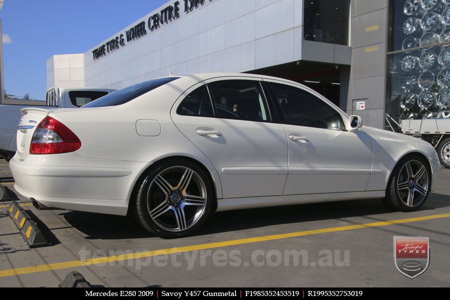 19x8.5 19x9.5 Savoy Y457 Gunmetal on MERCEDES E-Class