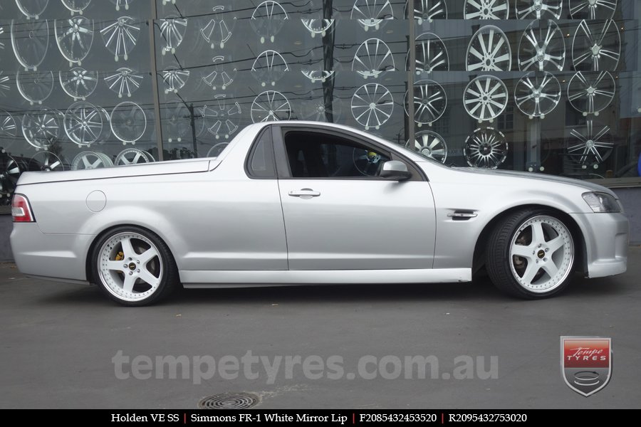 20x8.5 20x9.5 Simmons FR-1 White on HOLDEN COMMODORE VE