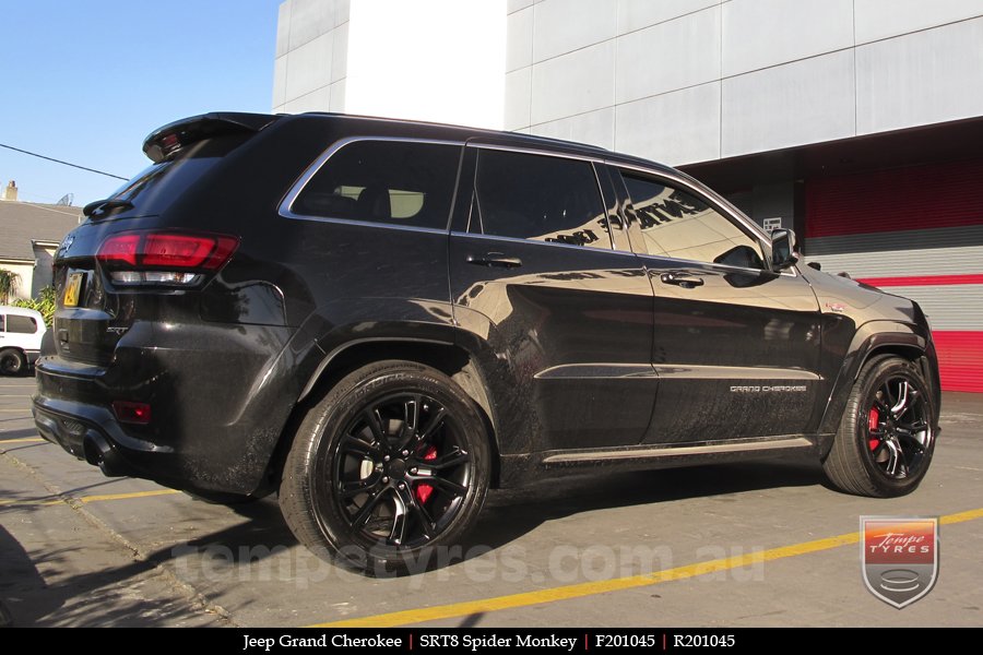 20x10 SRT8 Spider Monkey SB on JEEP GRAND CHEROKEE