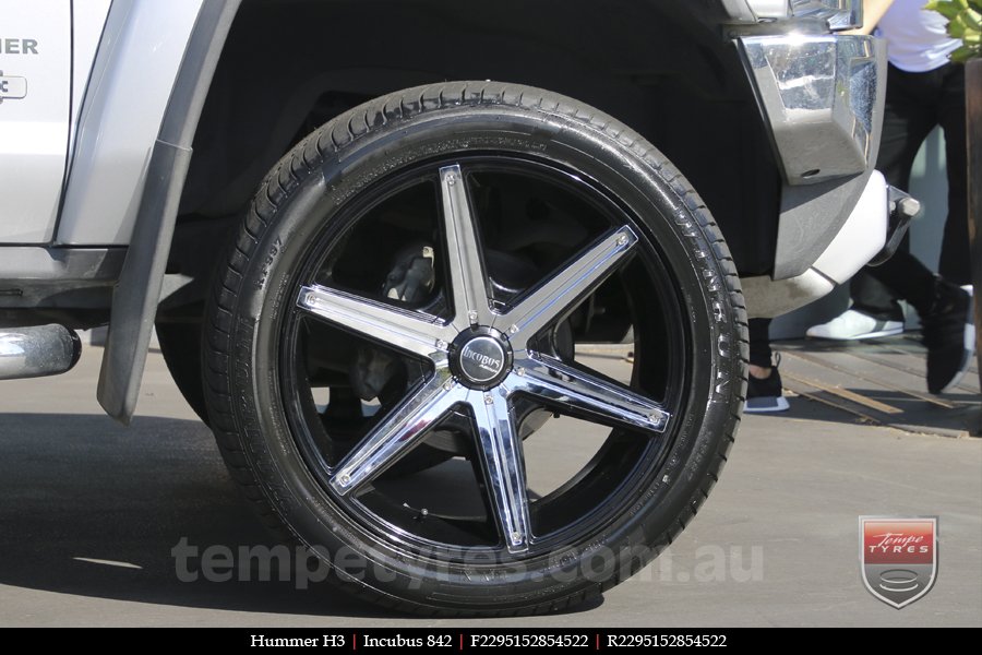 22x9.5 Incubus 842 on HUMMER H3