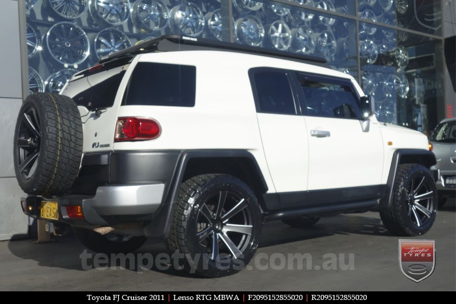 20x9.5 Lenso RTG MBWA on TOYOTA FJ CRUISER