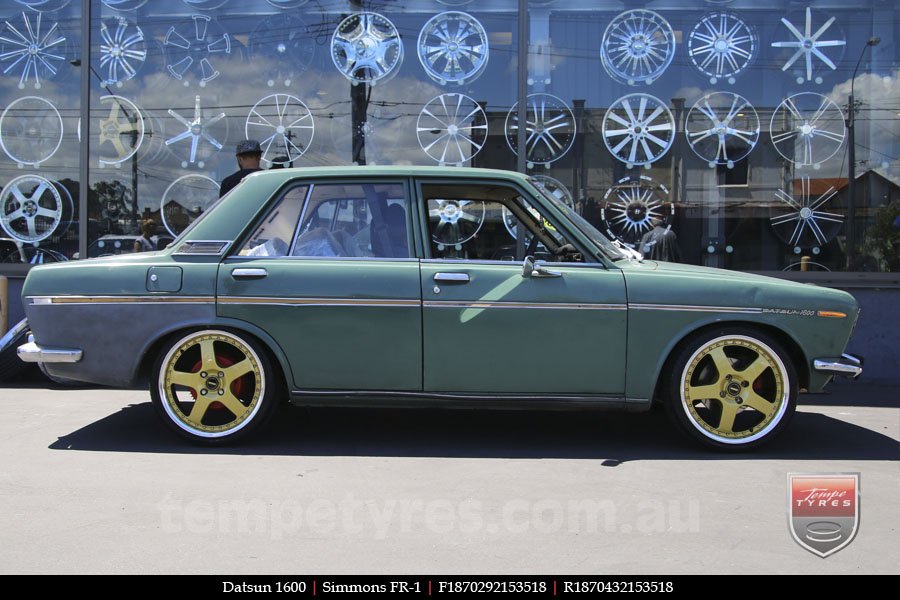 18x7.0 18x8.5 Simmons FR-1 Gold on Nissan Datsun