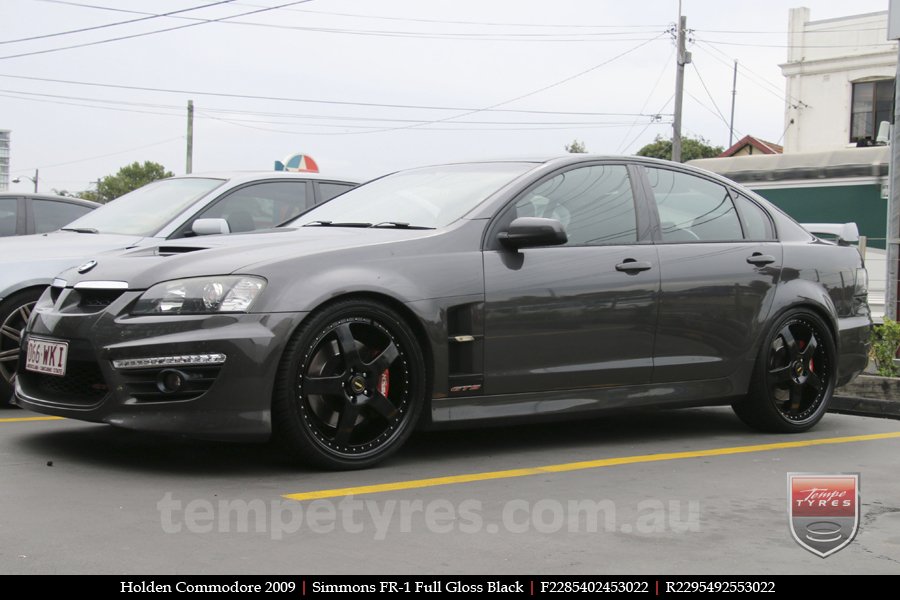 22x8.5 22x9.5 Simmons FR-1 Full Gloss Black on HOLDEN COMMODORE 