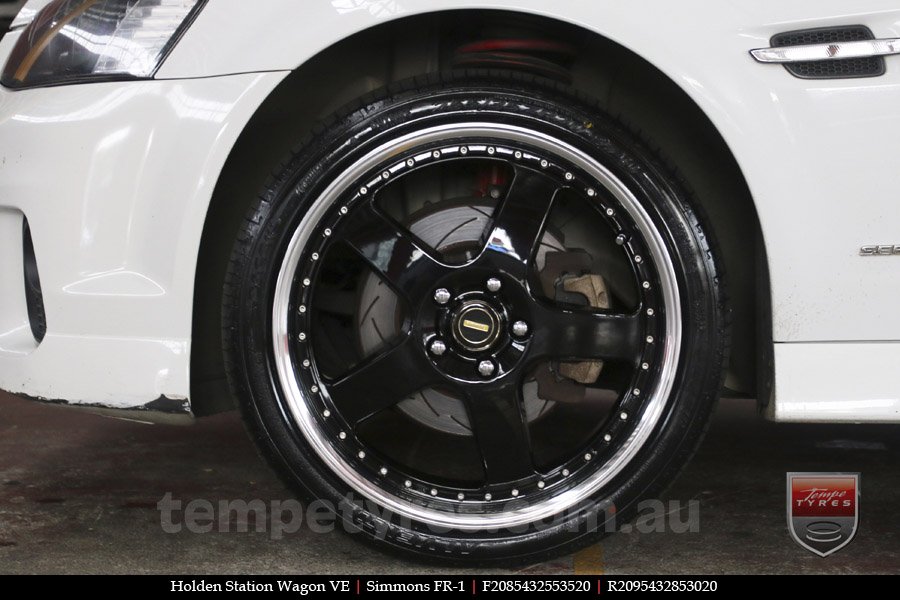 20x8.5 20x9.5 Simmons FR-1 Gloss Black on HOLDEN COMMODORE VE