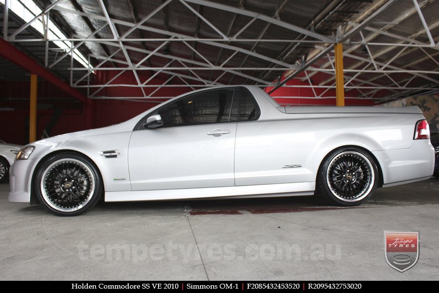 20x8.5 20x9.5 Simmons OM-1 Gloss Black on HOLDEN COMMODORE