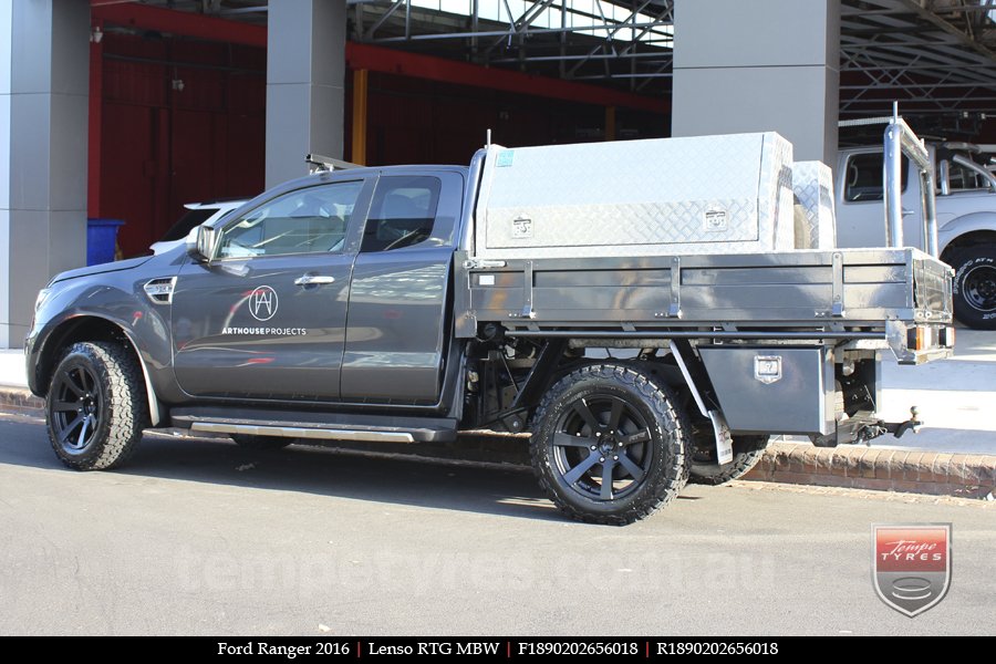 18x9.0 Lenso RTG MBW on FORD RANGER