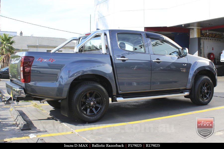 17x9.0 Ballistic Razorback on ISUZU D-MAX 