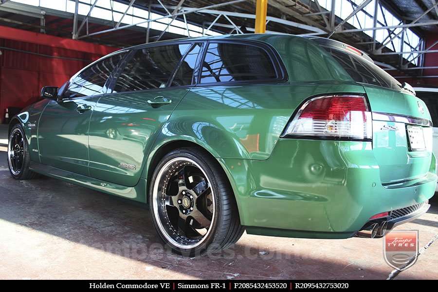 20x8.5 20x9.5 Simmons FR-1 Gloss Black on HOLDEN COMMODORE VE