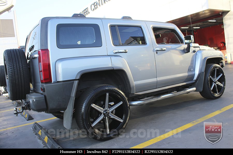 22x9.5 Incubus 842 on HUMMER H3