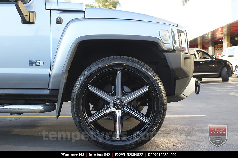 22x9.5 Incubus 842 on HUMMER H3