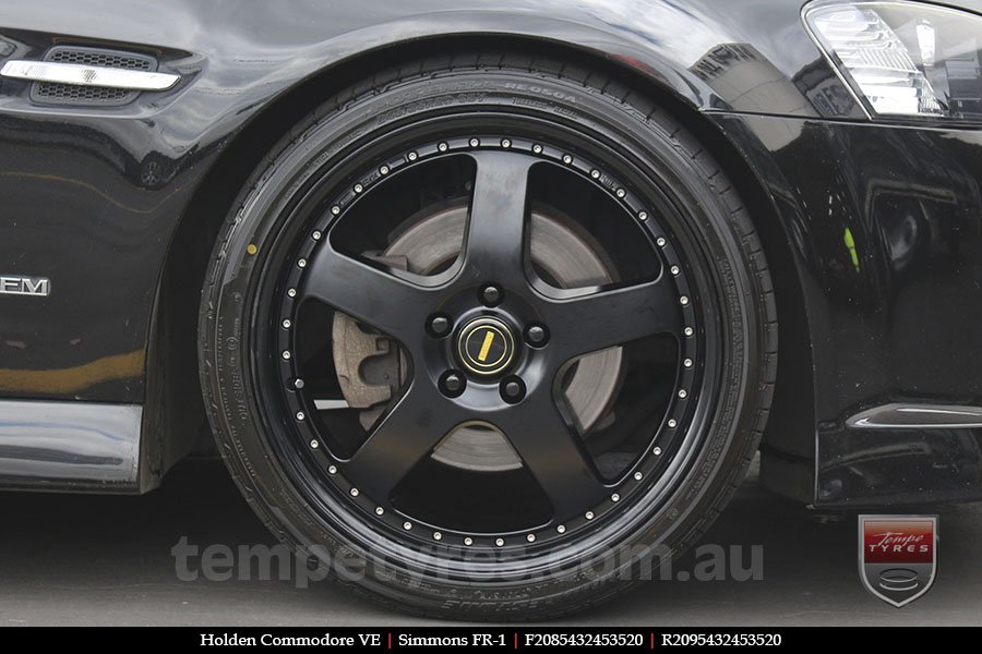 20x8.5 20x9.5 Simmons FR-1 Satin Black on HOLDEN COMMODORE VE