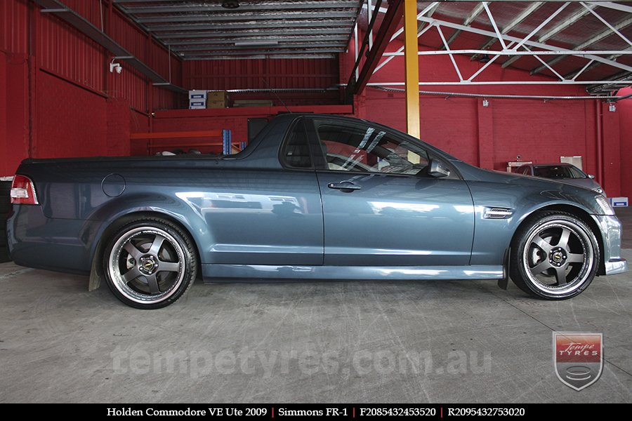 20x8.5 20x9.5 Simmons FR-1 Hyper Dark on HOLDEN COMMODORE VE