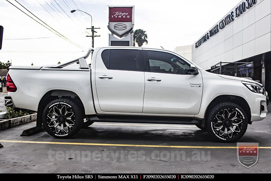 20x9.0 Simmons MAX X11 BKWAA on TOYOTA HILUX SR5