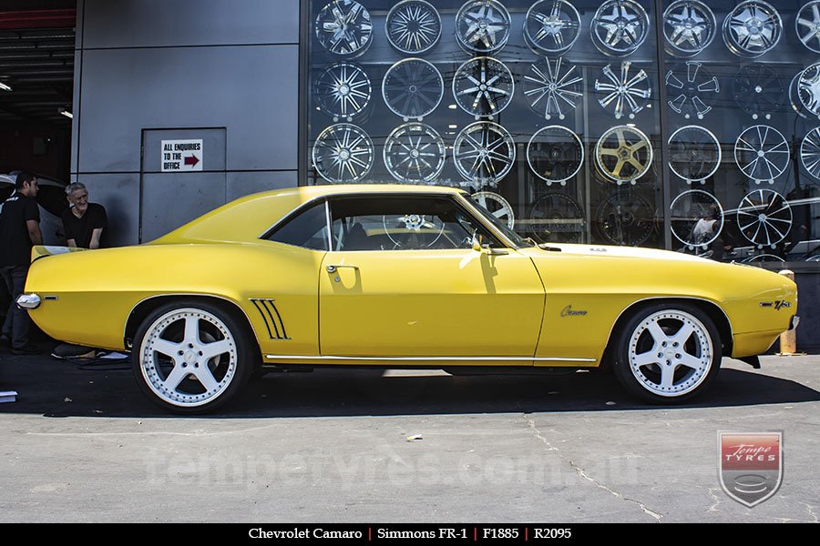 18x8.5 Simmons FR-1 White on CHEVROLET CAMARO