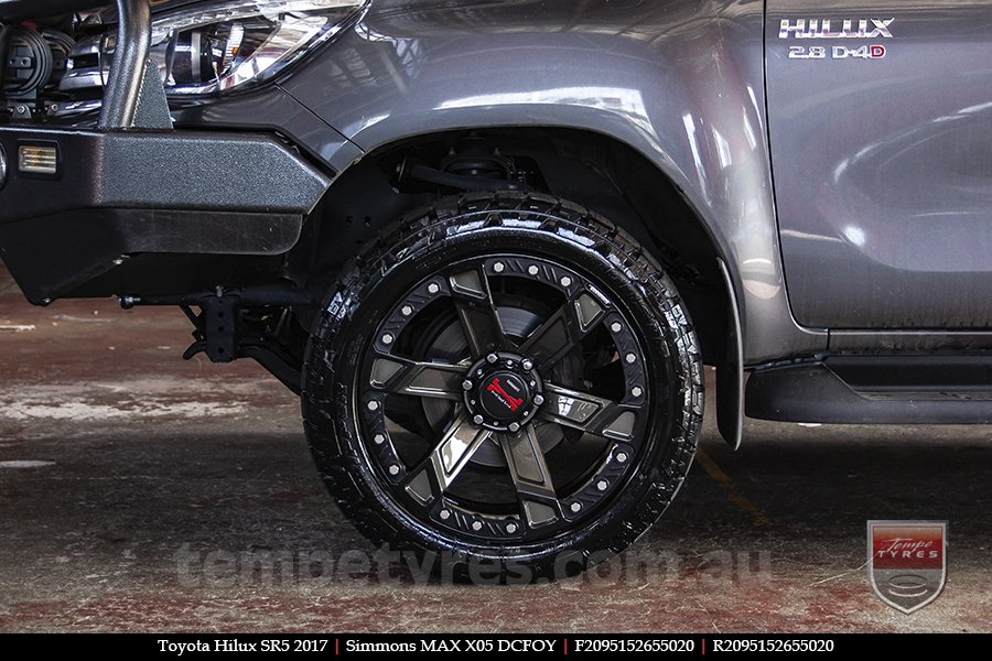 20x9.5 Simmons MAX X05 DCFOY on TOYOTA HILUX SR5