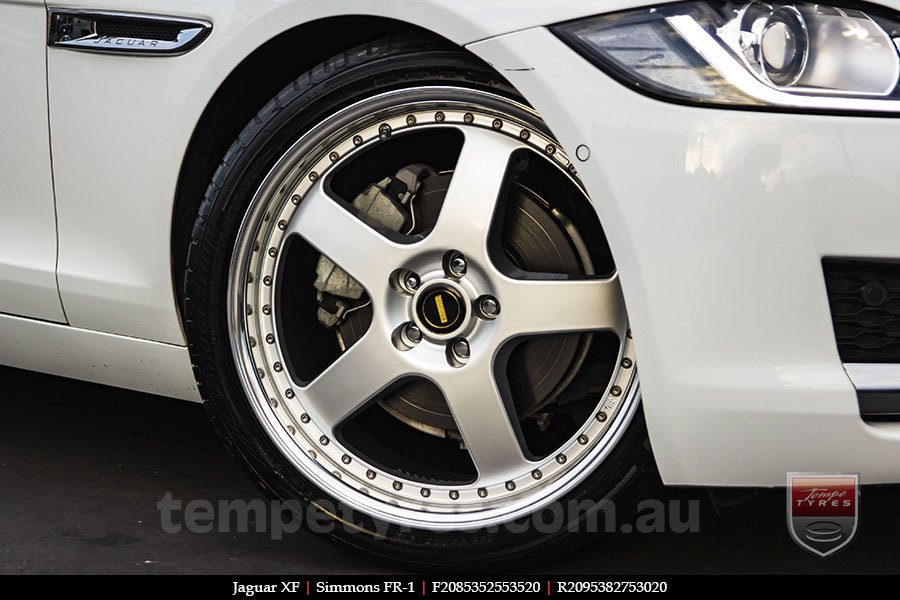 20x8.5 20x9.5 Simmons FR-1 Silver on JAGUAR XF