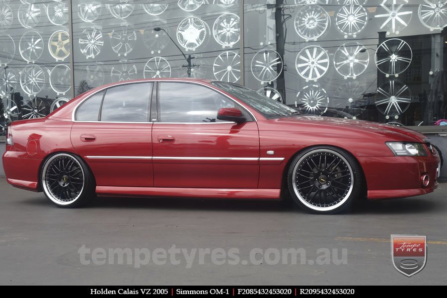 20x8.5 20x9.5 Simmons OM-1 Gloss Black on HOLDEN CALAIS