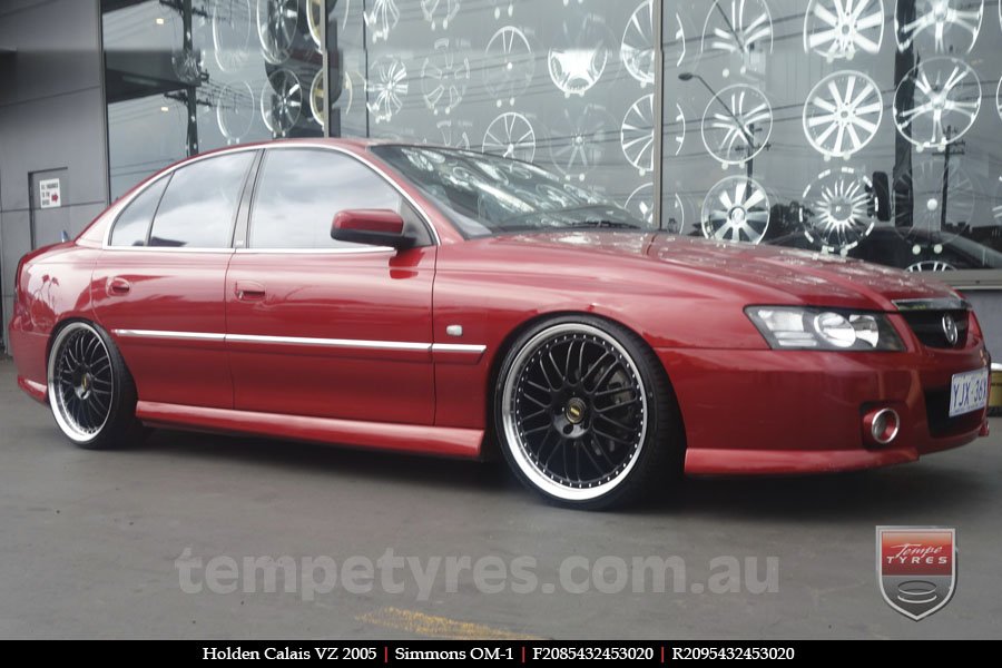 20x8.5 20x9.5 Simmons OM-1 Gloss Black on HOLDEN CALAIS