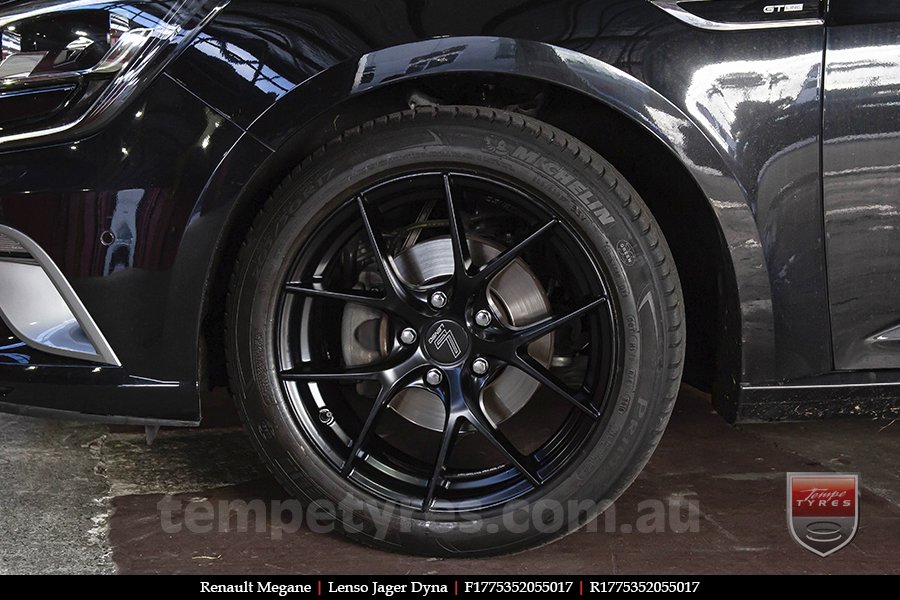 17x7.5 Lenso Jager Dyna on RENAULT MEGANE