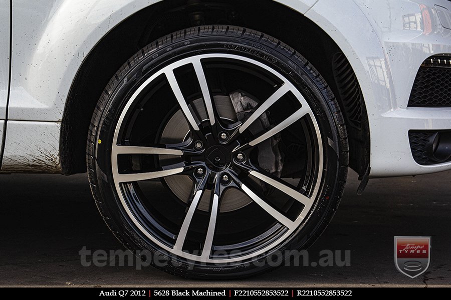 22x10 5628 Black Machined on AUDI Q7