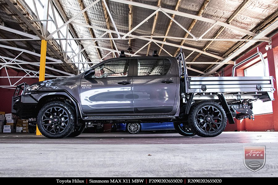 20x9.0 Simmons MAX X11 MBW on TOYOTA HILUX