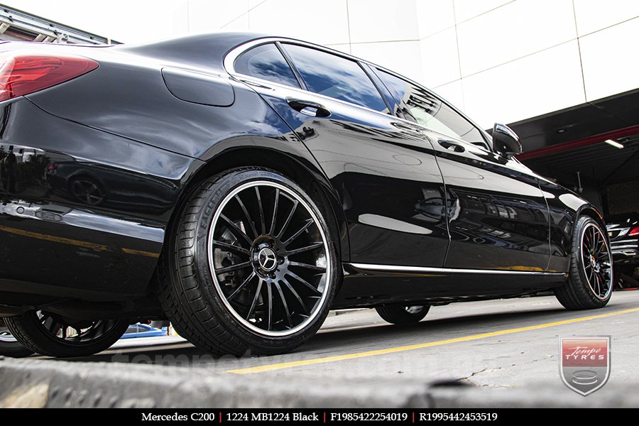 19x8.5 19x9.5 1224 MB1224 Black on MERCEDES C-Class