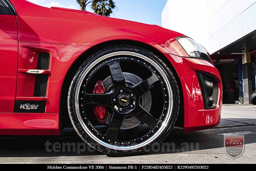 22x8.5 22x9.5 Simmons FR-1 Gloss Black Mirror Lip on HOLDEN COMMODORE VE