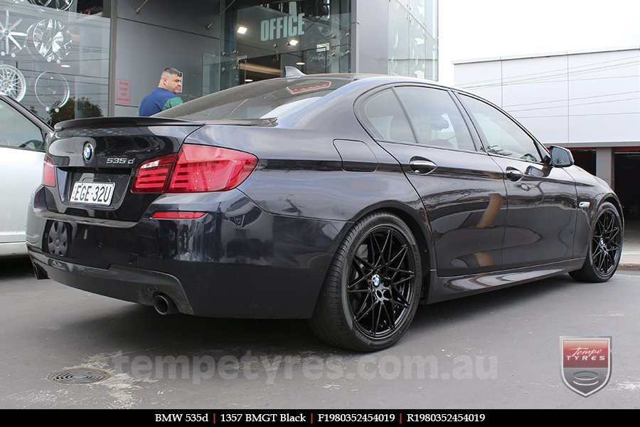 19x8.0 1357 BMGT Black on BMW 5 SERIES