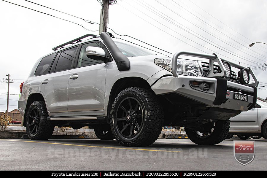 20x9.0 Ballistic Razorback on TOYOTA LANDCRUISER 200 SERIES
