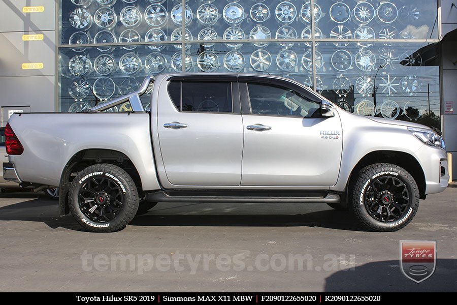 20x9.0 Simmons MAX X11 MBW on TOYOTA HILUX SR5