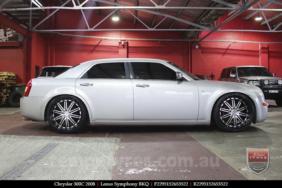 22x9.5 Lenso Symphony - BKQ on CHRYSLER 300C