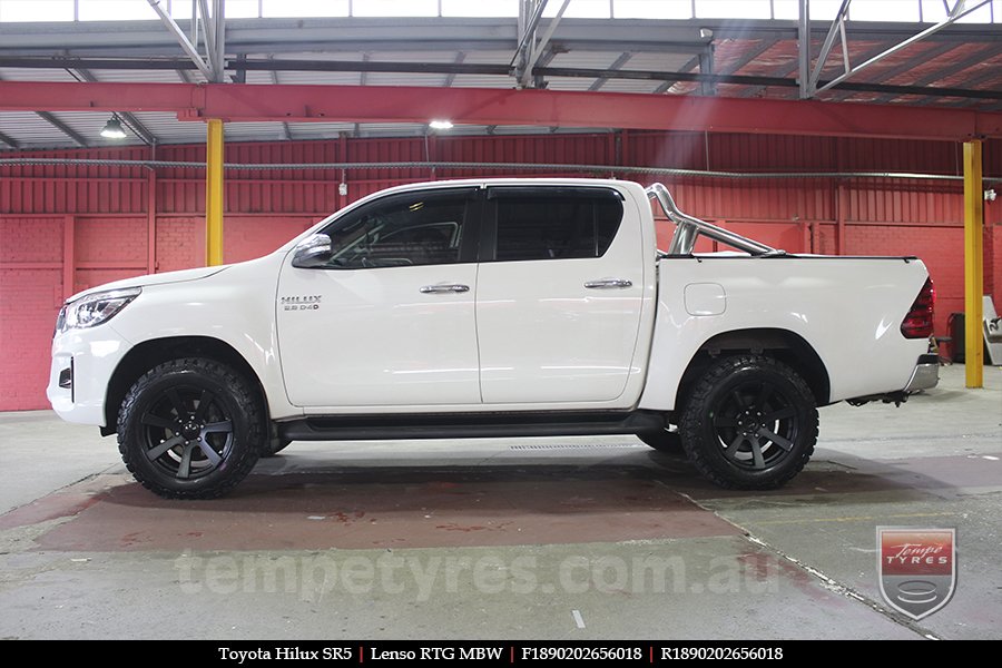 18x9.0 Lenso RTG MBW on TOYOTA HILUX SR5 