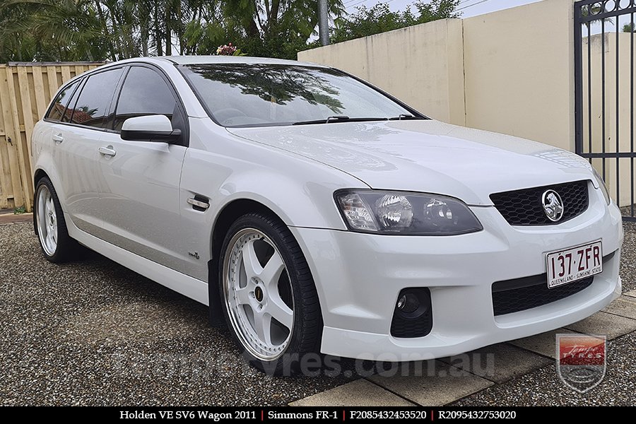 20x8.5 20x9.5 Simmons FR-1 White on HOLDEN COMMODORE VE