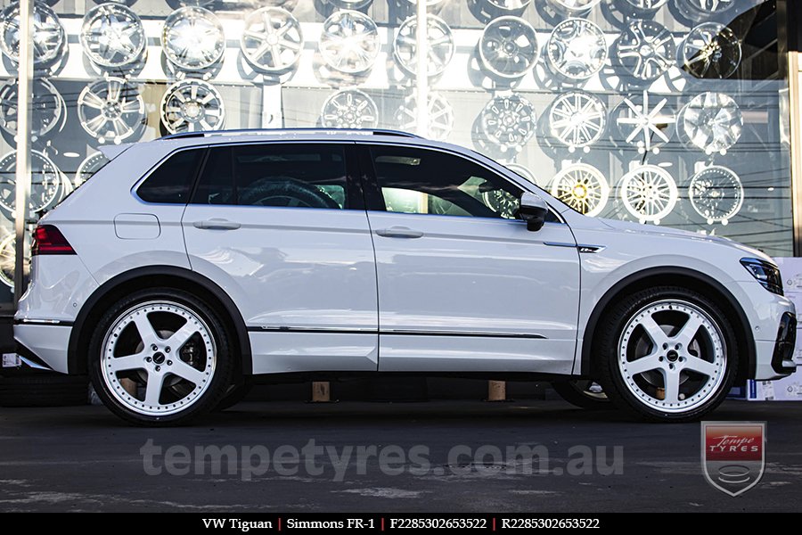 22x8.5 22x9.5 Simmons FR-1 White on VW TIGUAN