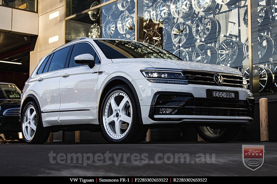 22x8.5 22x9.5 Simmons FR-1 White on VW TIGUAN