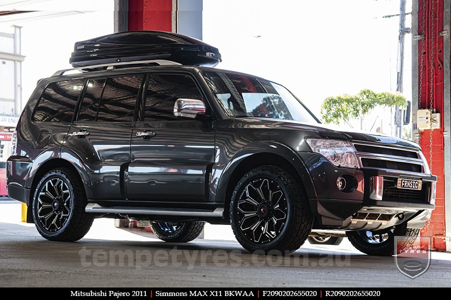 20x9.0 Simmons MAX X11 BKWAA on MITSUBISHI PAJERO