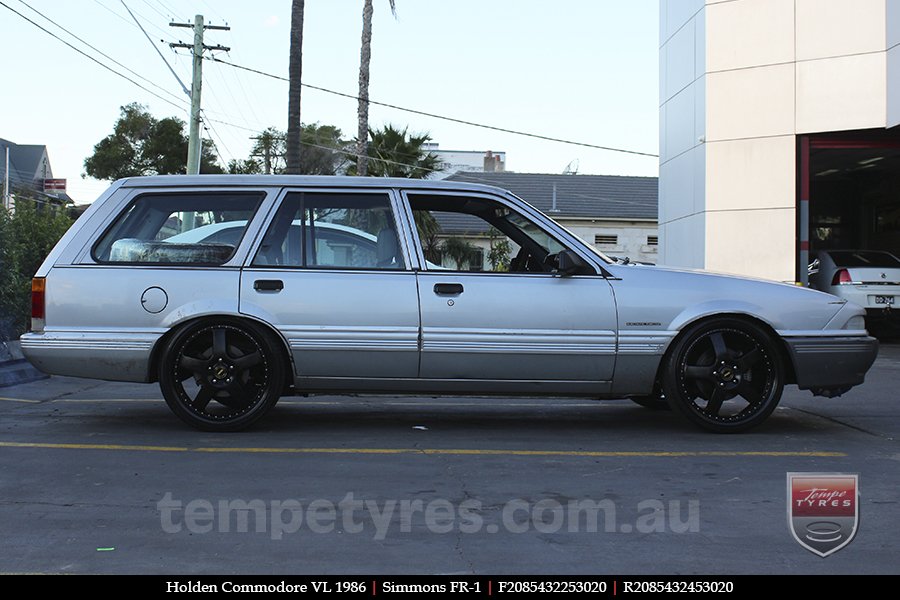 20x8.5 20x9.5 Simmons FR-1 Satin Black on HOLDEN COMMODORE VL